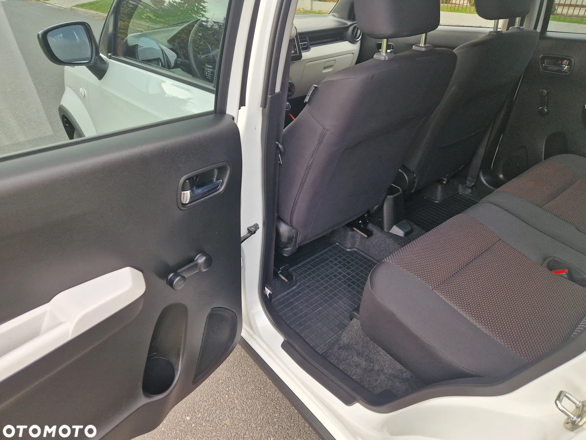 Suzuki Ignis Dualjet Intro Edition - 13