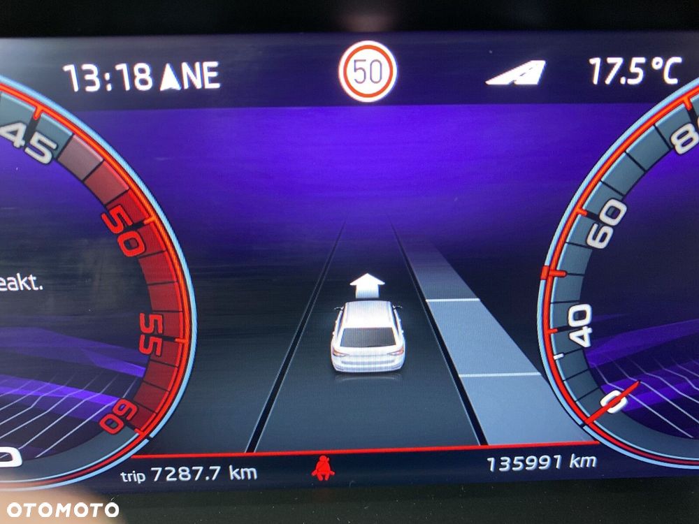 Skoda Superb 2.0 TDI SCR Sportline DSG - 38