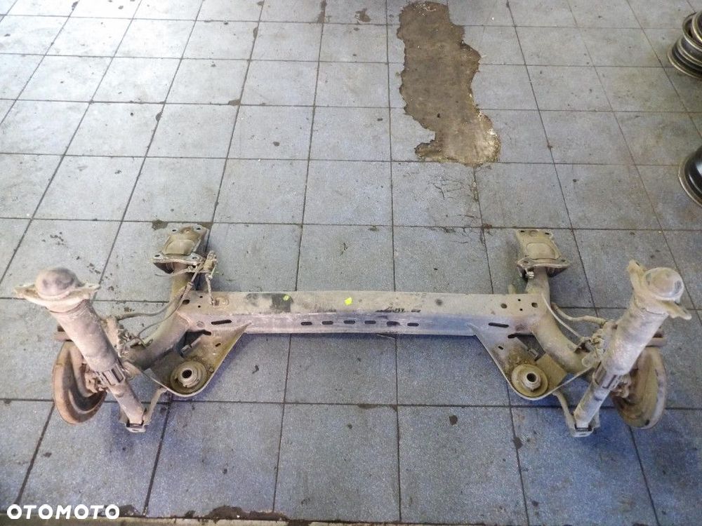 SKODA OCTAVIA III 3 KOMBI 2.0TDI TYLNA BELKA - 3