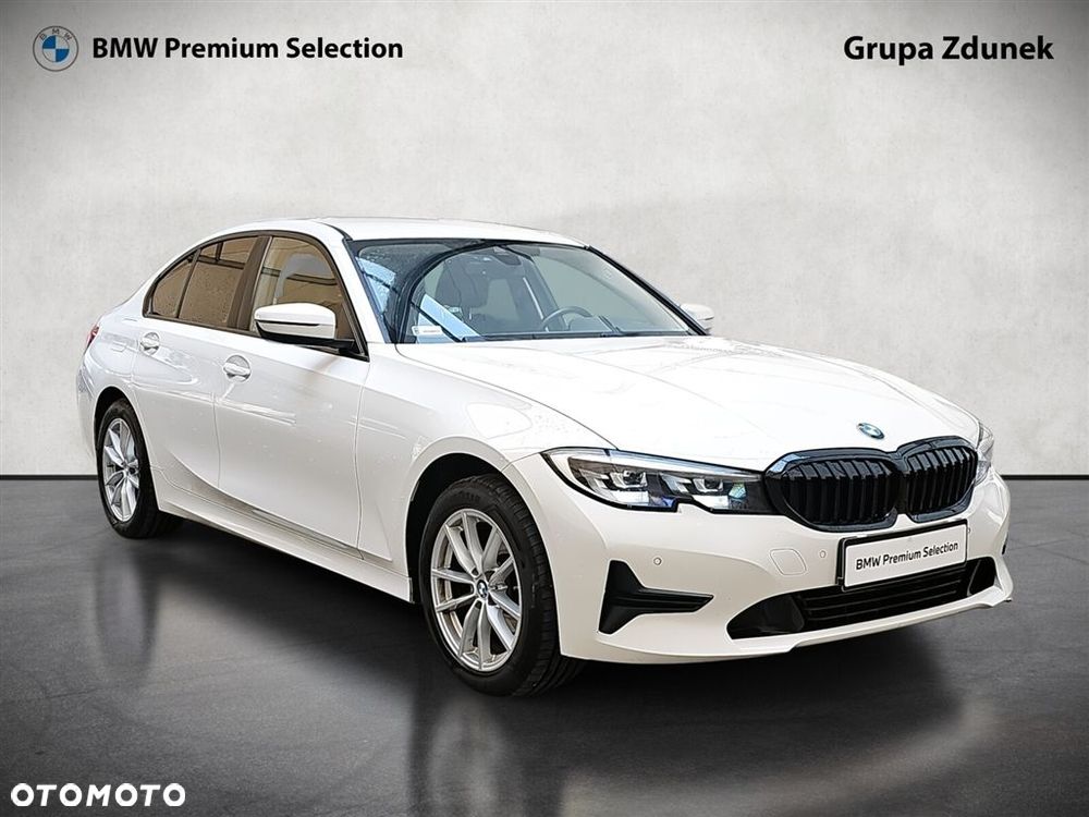 BMW Seria 3 320d xDrive - 9