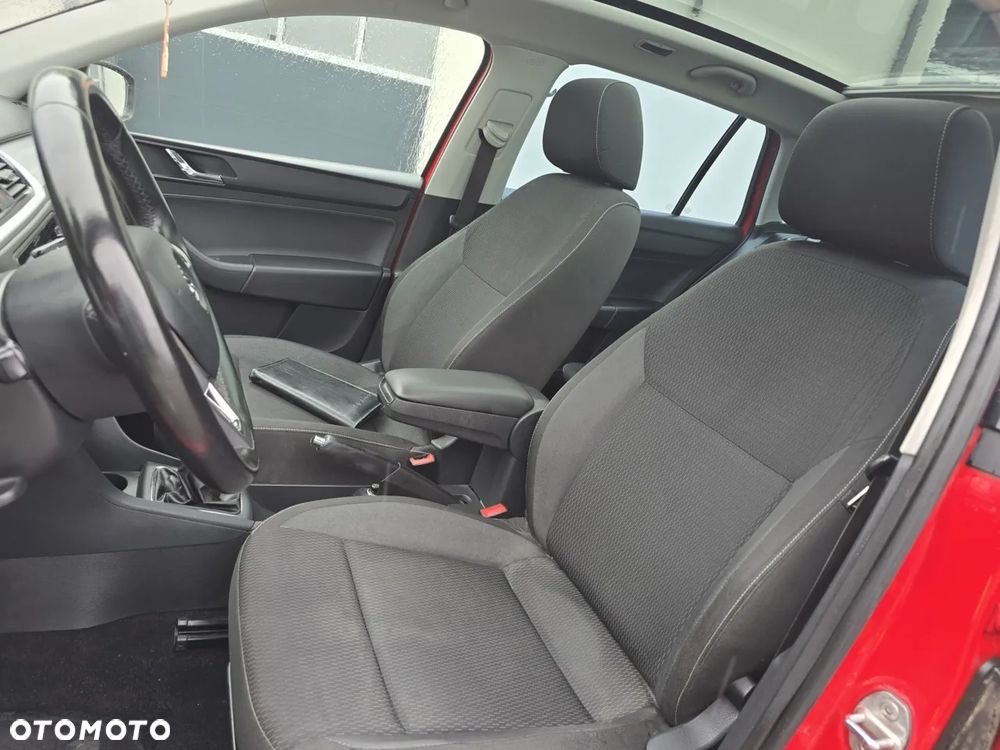 Skoda RAPID 1.4 TDI (Green tec) Ambition - 8