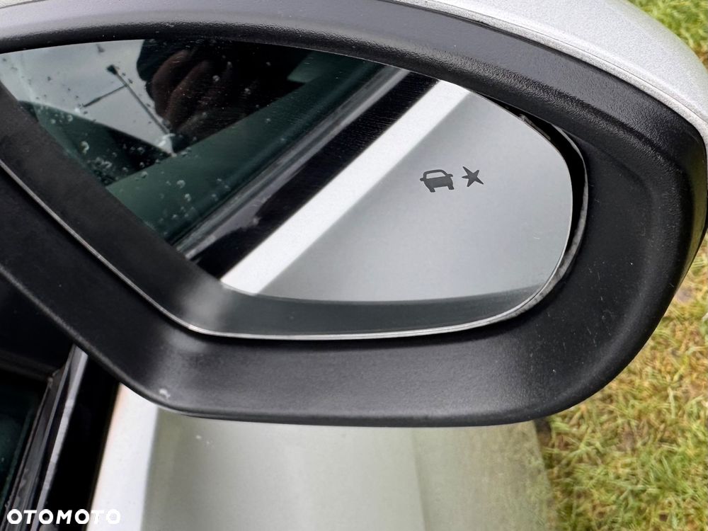 Opel Insignia 2.0 CDTI automatik Business Edition - 19