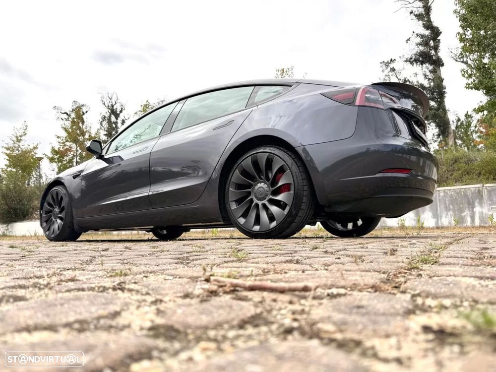 Tesla Model 3 Performance Dual Motor AWD — fotografia 18