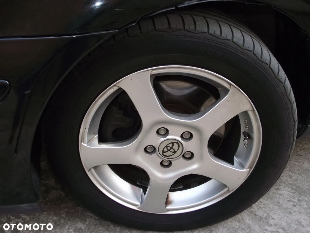 Toyota Avensis 2.0 D-4D Edition - 22