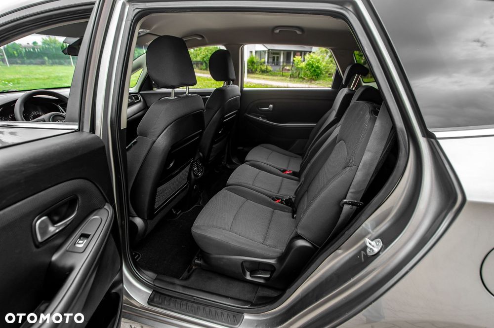 Kia Carens 1.6 GDI ISG Spirit - 23