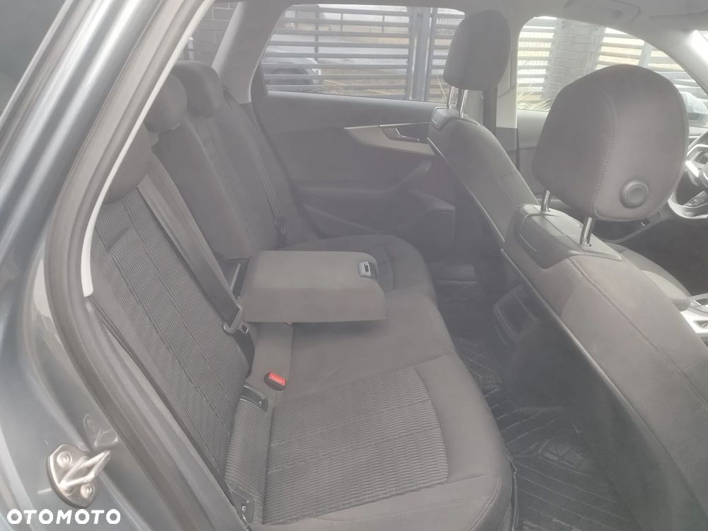 Audi A4 Avant 2.0 TFSI ultra S tronic sport - 11