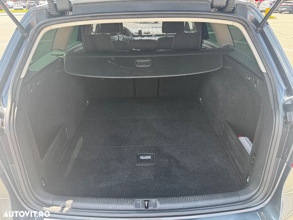 Volkswagen Passat 2.0 TDI BlueMotion Technology DSG Comfortline - 9