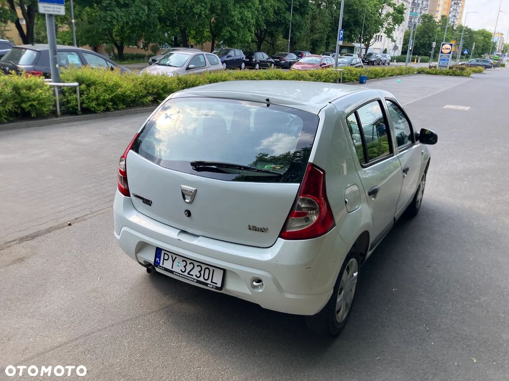Dacia Sandero 1.2 16V 75 Live II - 4