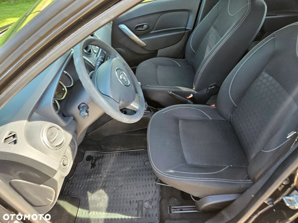 Dacia Logan 1.2 16V Laureate - 8