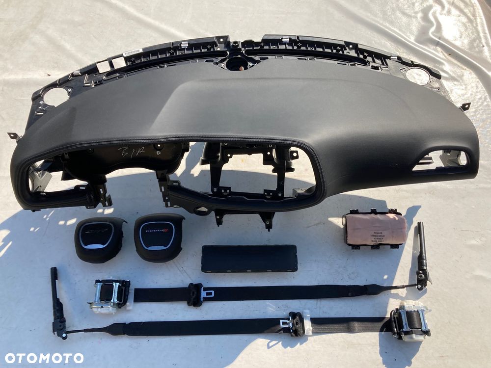 DODGE CHALLENGER DESKA SZYTA SKÓRA NIĆ KONSOLA KOKPIT PULPIT PÓŁKA PARAPET AIR BAG PODUSZKI AIRBAG PASY PAS KURTYNY AIRBAG FOTELA KOLAN Okazja Raz2 !!! - 1