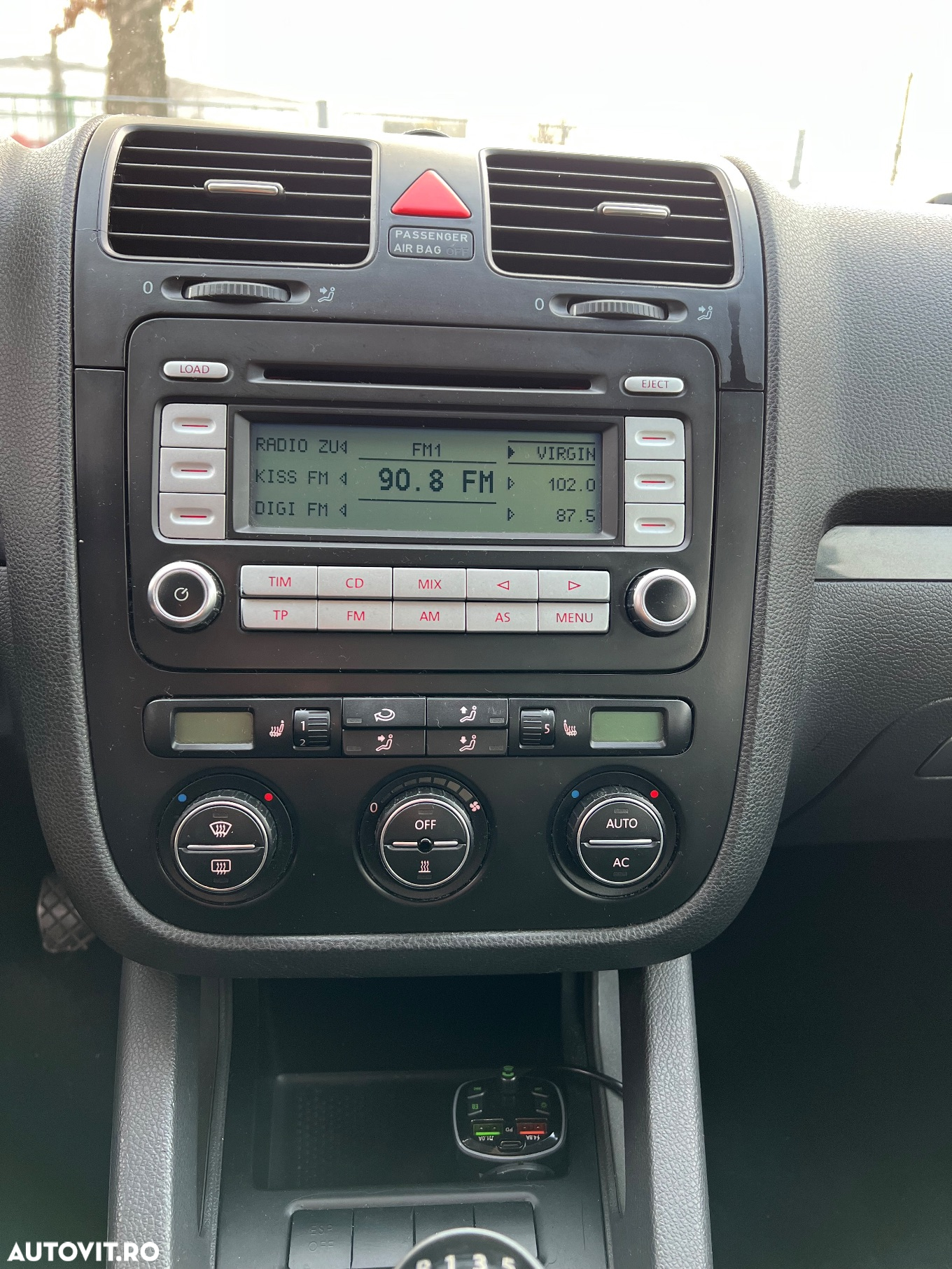 Volkswagen Golf 2.0 DPF GTD - 26