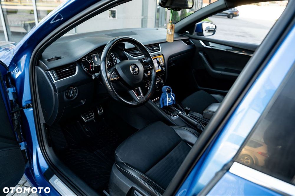 Skoda Octavia 2.0 TSI RS DSG - 17