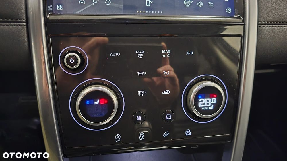 Land Rover Discovery Sport D200 Dynamic S - 25