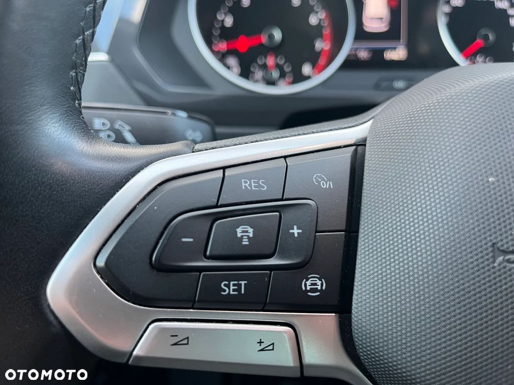 Volkswagen Tiguan - 20