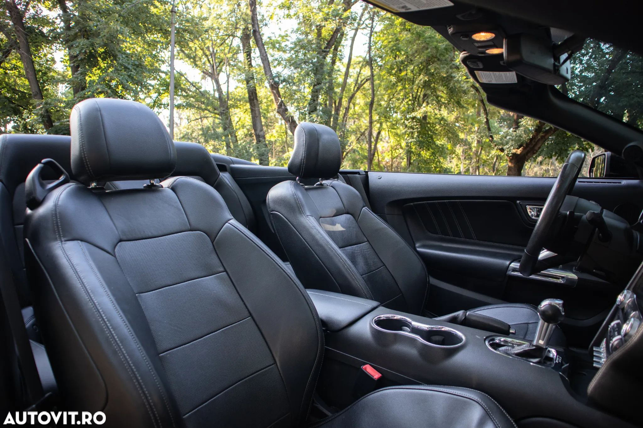 Ford Mustang Cabrio 2.3 Eco Boost - 11