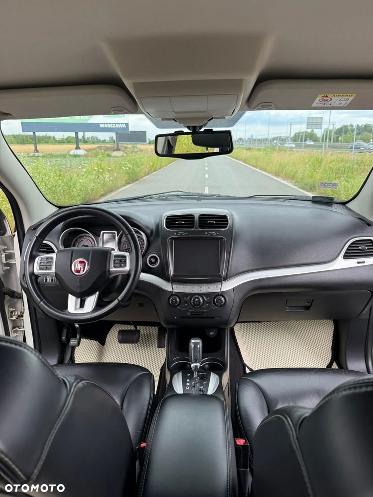 Fiat Freemont 2.0 Multijet Black Code AWD - 11