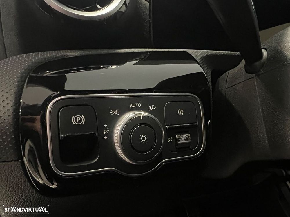 Mercedes-Benz A 250 - 8