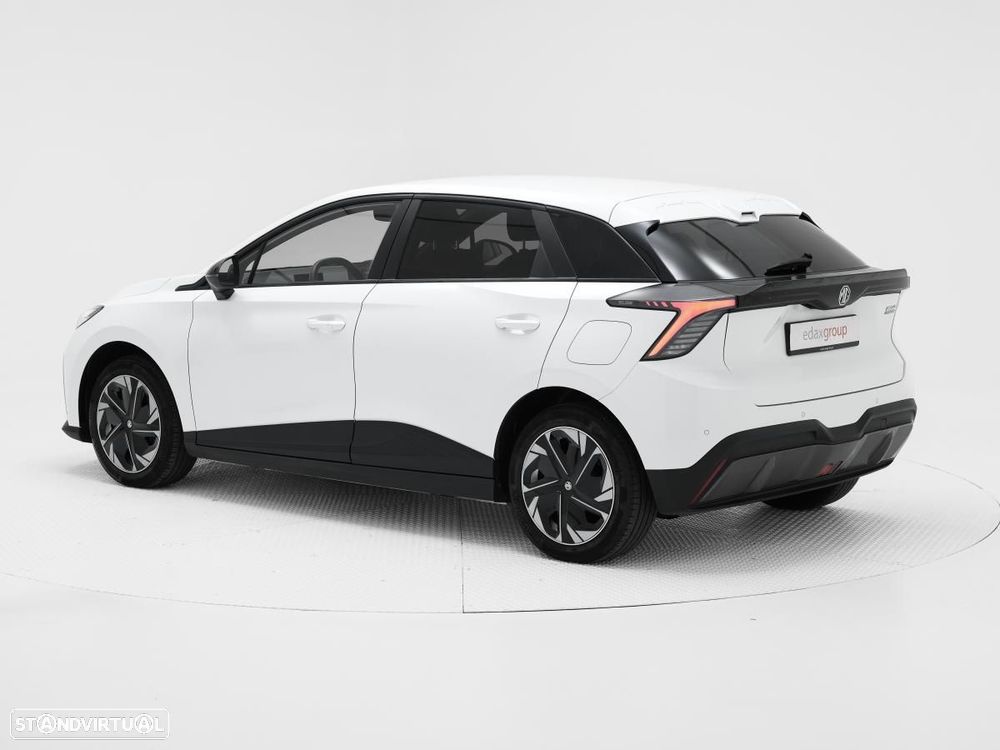 MG MG4 64 kWh Comfort - 4