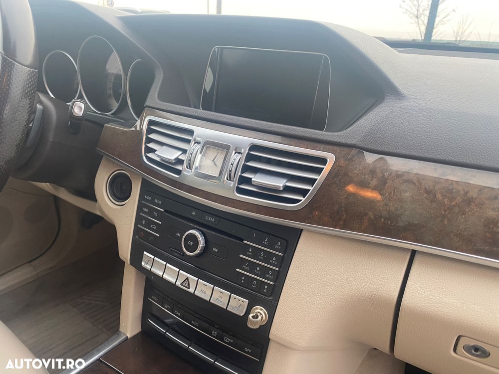 Mercedes-Benz E - 10