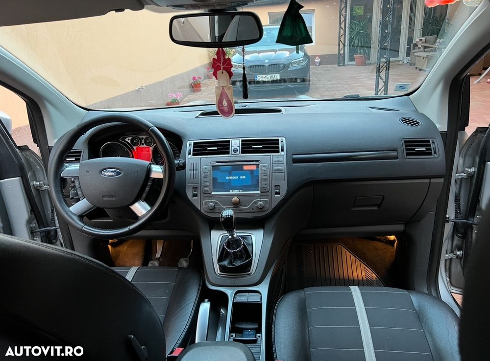 Ford Kuga 2.0L TDCi DPF Titanium - 13