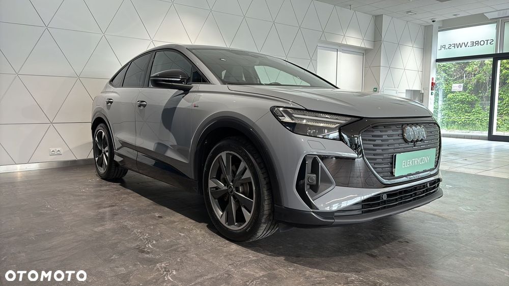 Audi Q4 e-tron - 8