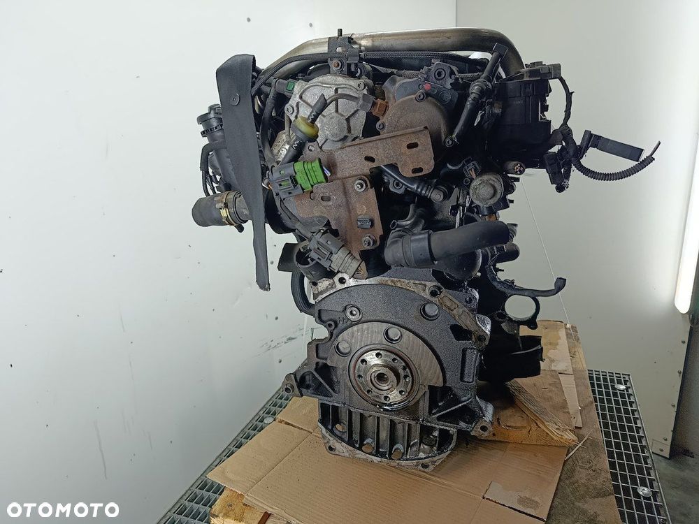 SILNIK CITROEN C5 III RHR 2.0 HDI - 2
