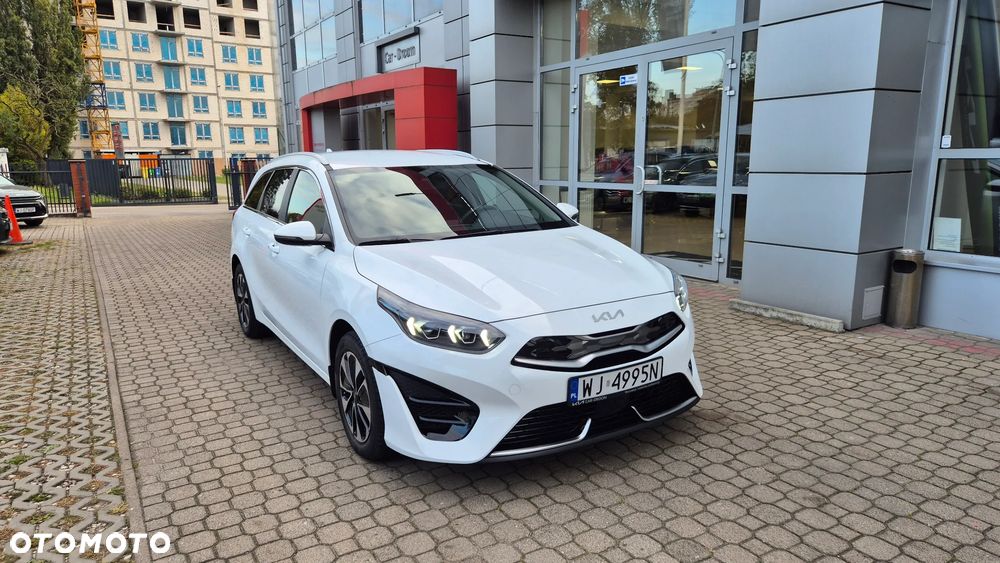 Kia Ceed 1.6 GDI PHEV L DCT - 9