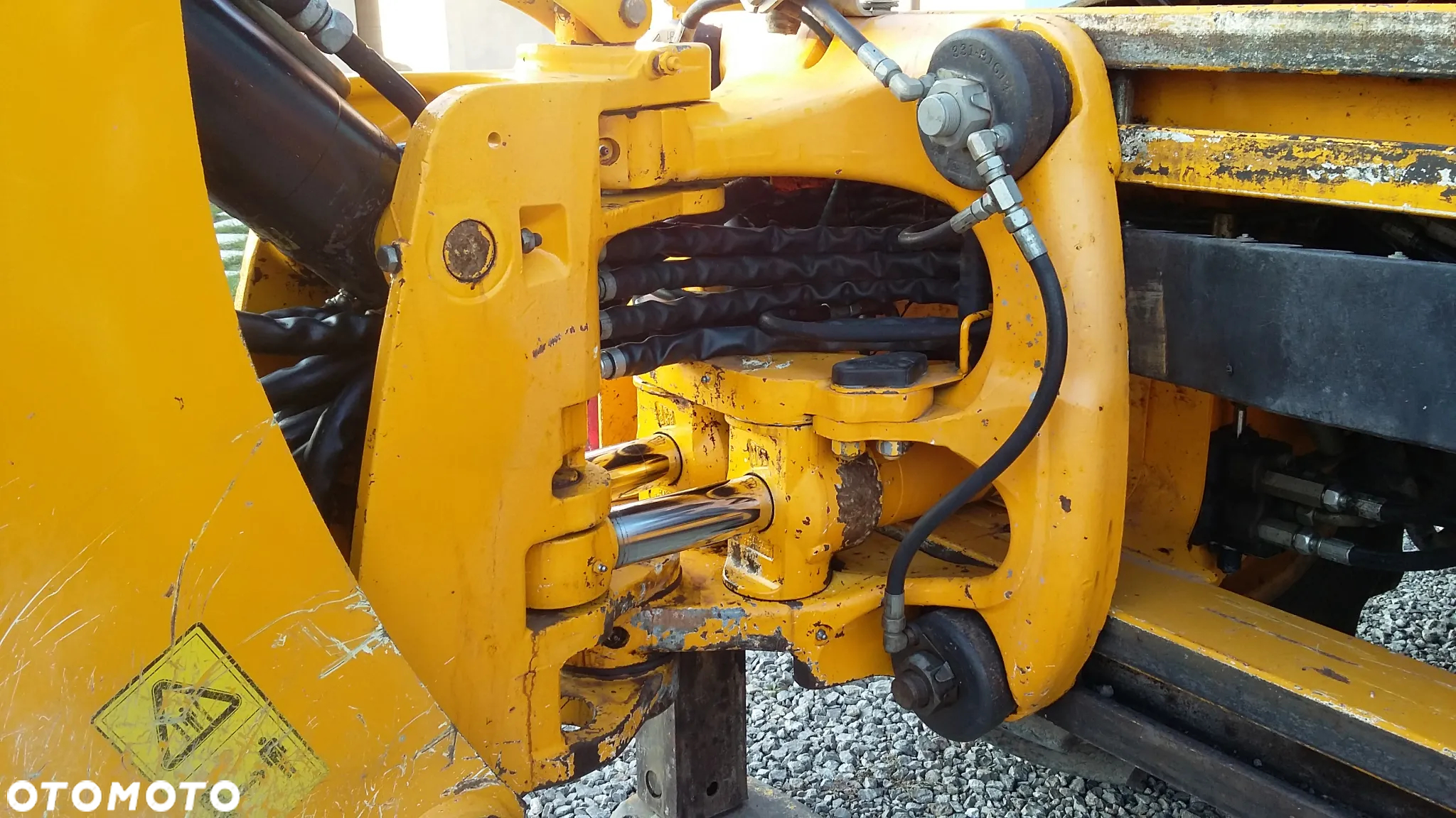 JCB 3CX CONTRACTOR - 28