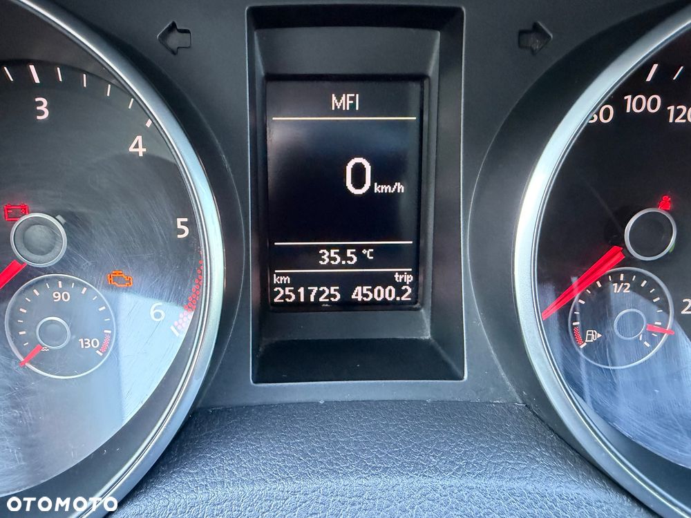 Volkswagen Golf 1.6 TDI DPF DSG Comfortline - 29
