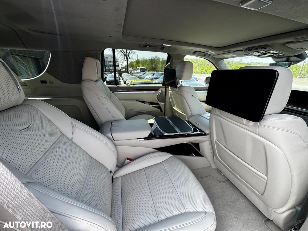 Cadillac Escalade - 13