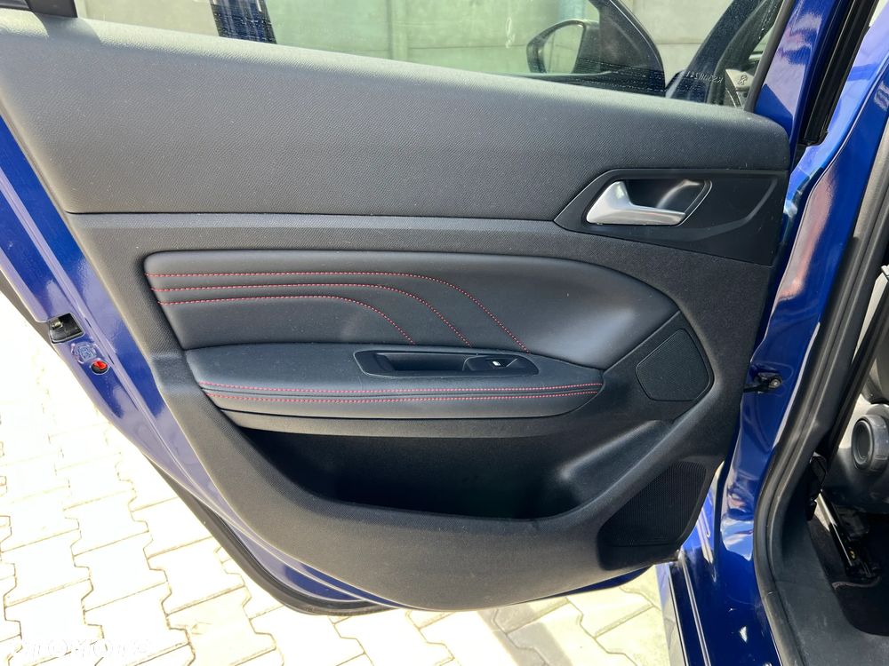 Peugeot 308 1.5 BlueHDi GT S&S EAT8 - 23
