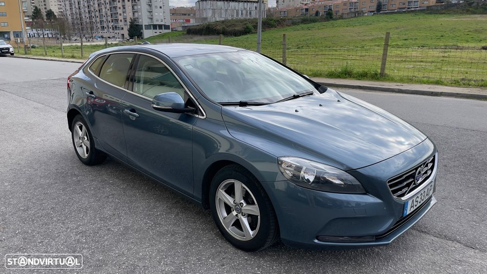 Volvo V40 D2 Kinetic - 2