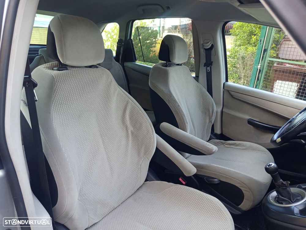 Citroën C4 Picasso 1.6 HDi Dynamique - 33