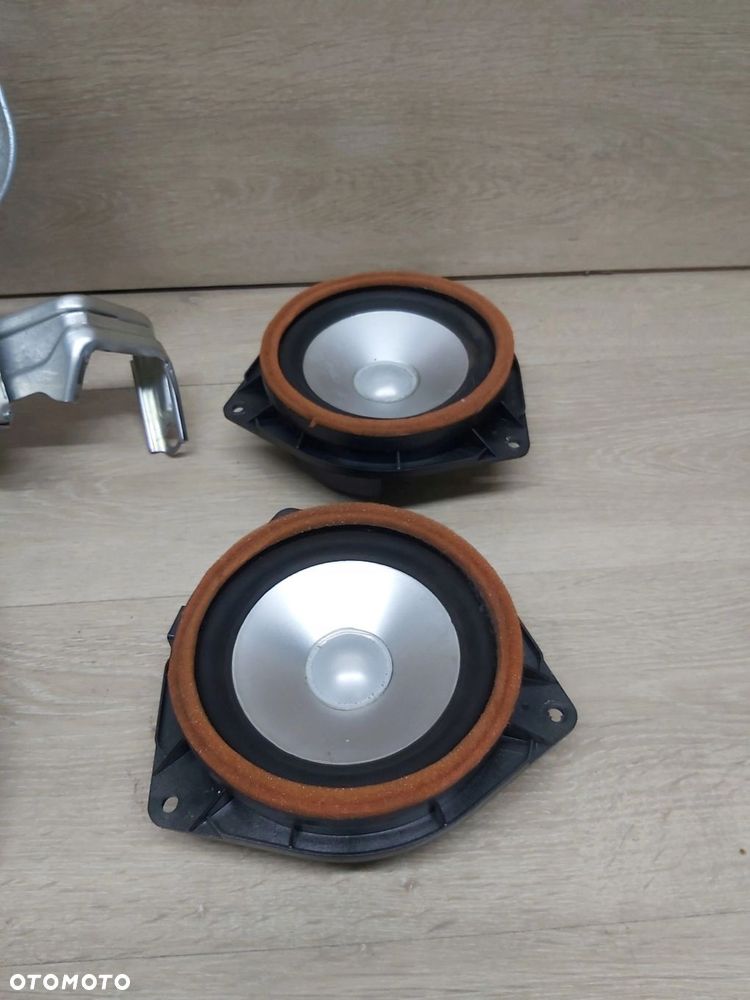 Toyota Prius II 1,5 XW20 wzmacniacz głośnik JBL komplet - 3