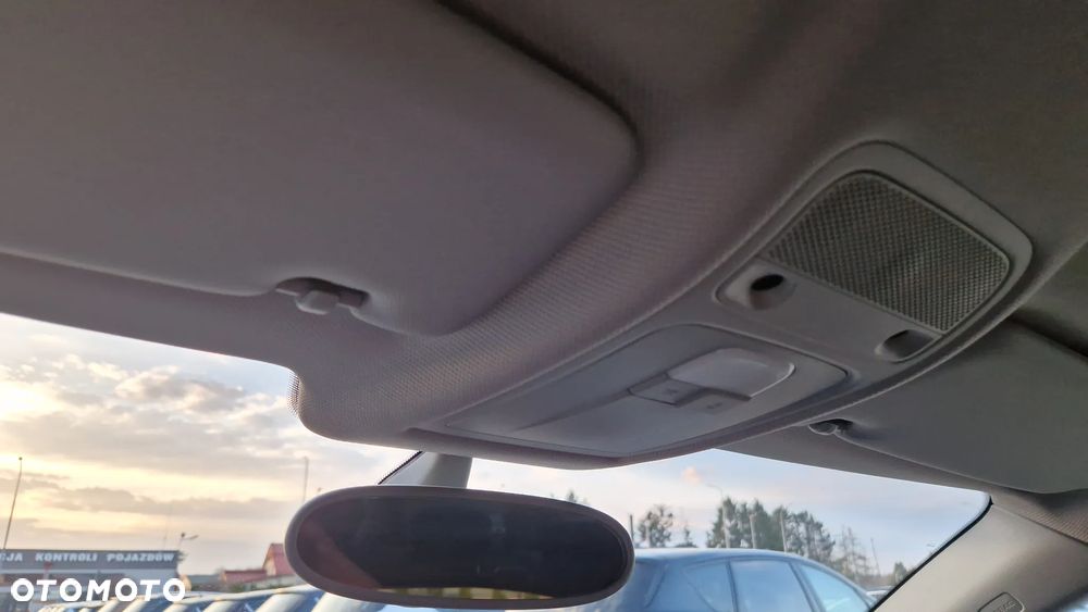 Audi A1 Sportback 1.2 TFSI S line edition - 17