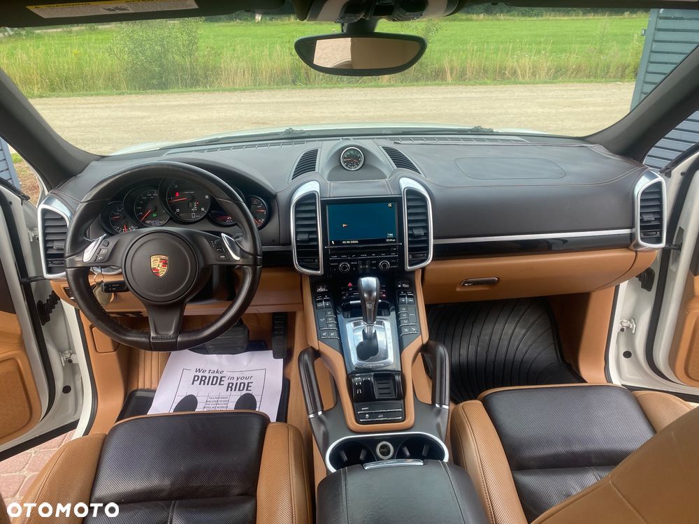 Porsche Cayenne - 10
