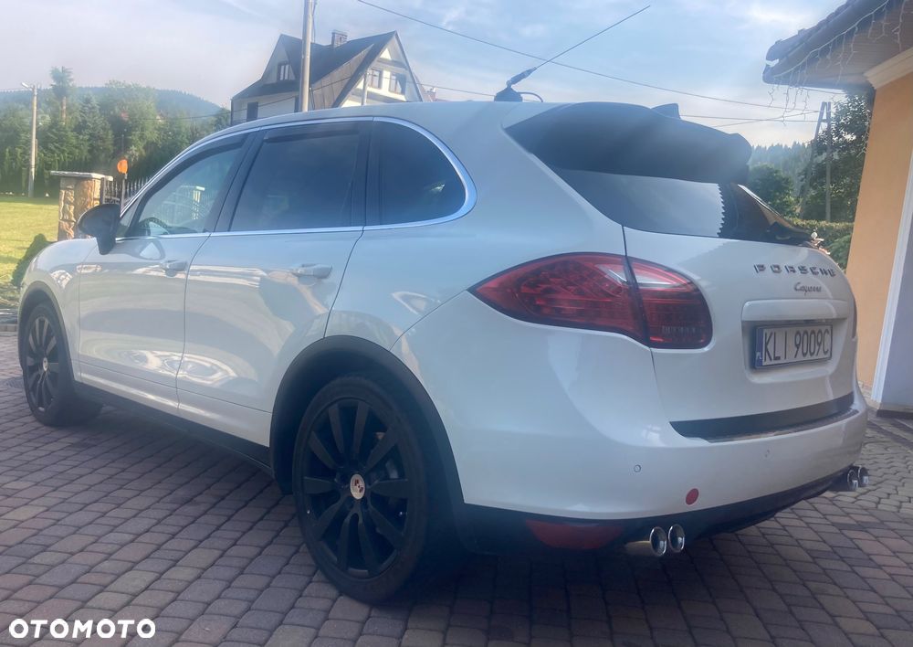 Porsche Cayenne - 3