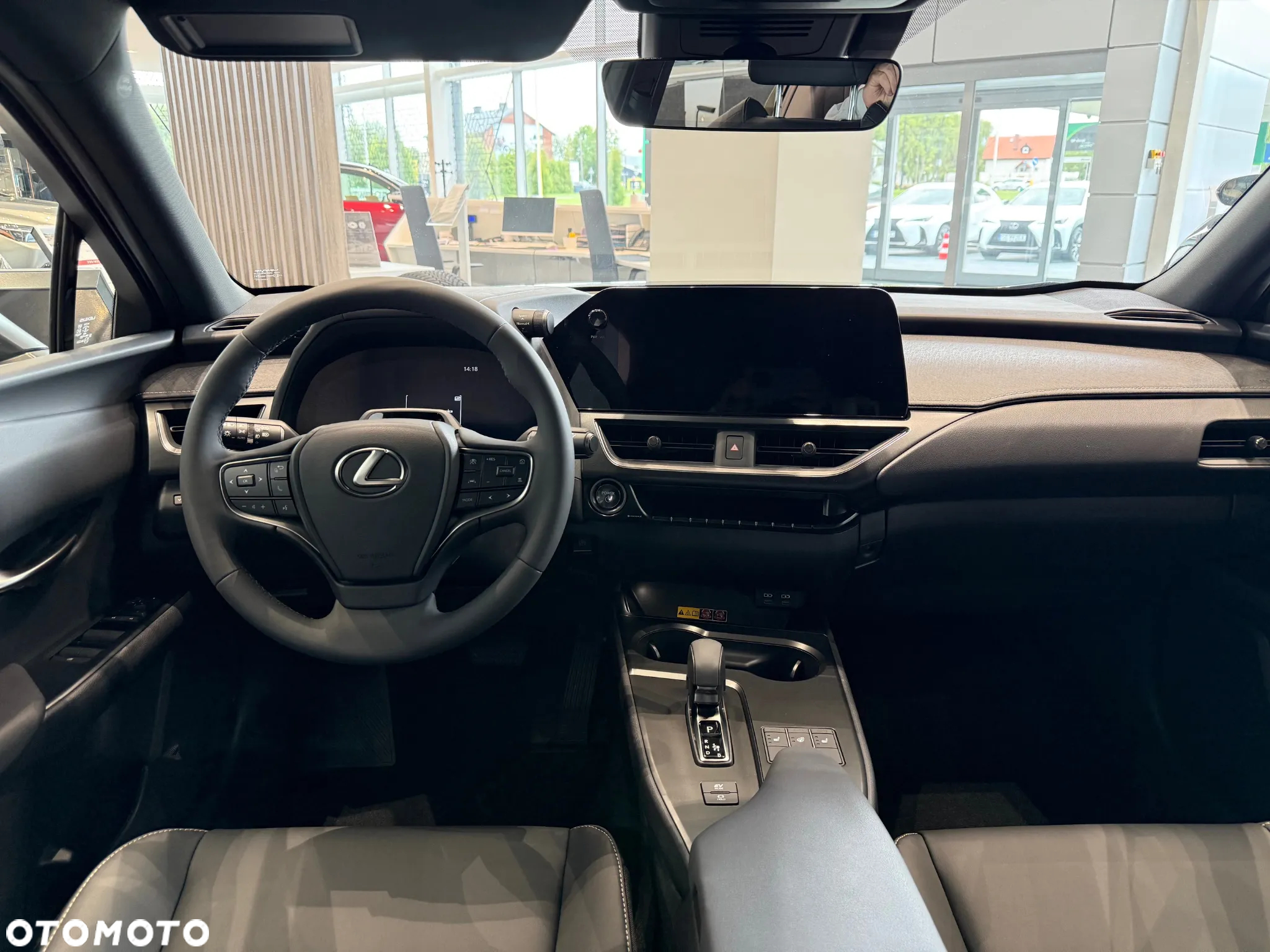Lexus UX 300h F Sport Design - 6