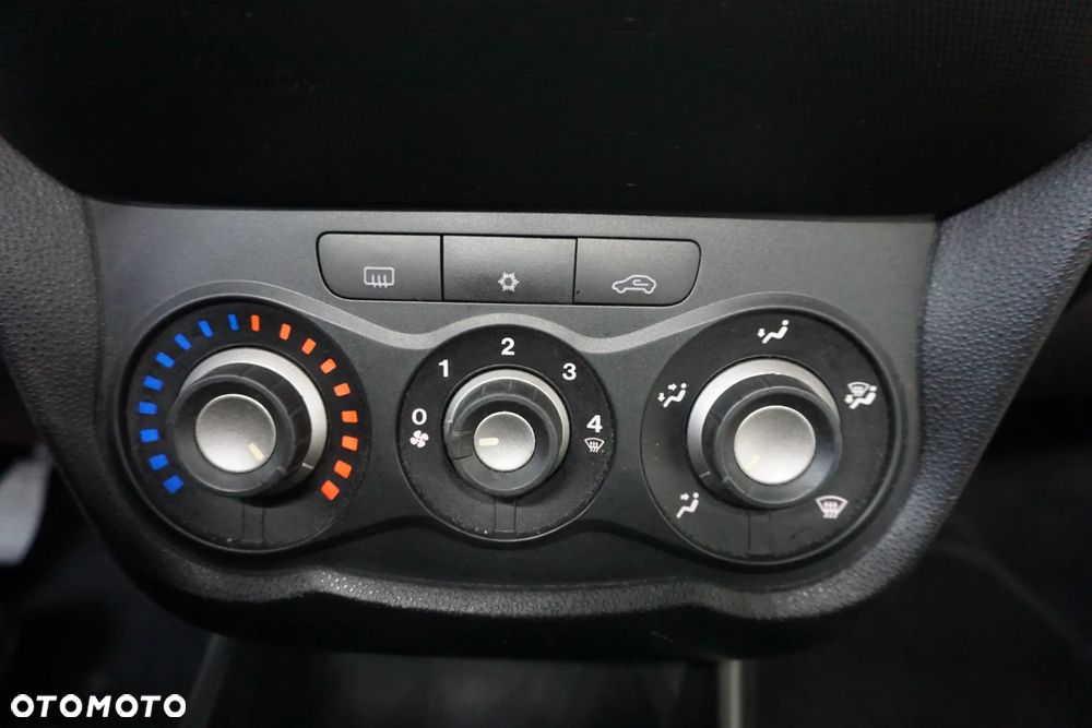 Alfa Romeo Mito 1.4 8V - 26