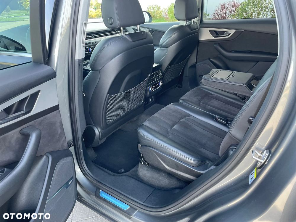 Audi Q7 3.0 TDI ultra Quattro Tiptronic - 28