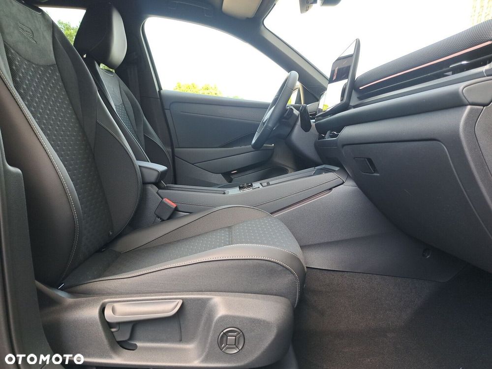Volkswagen T-Roc - 24