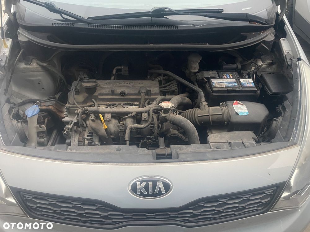 Kia Rio - 9