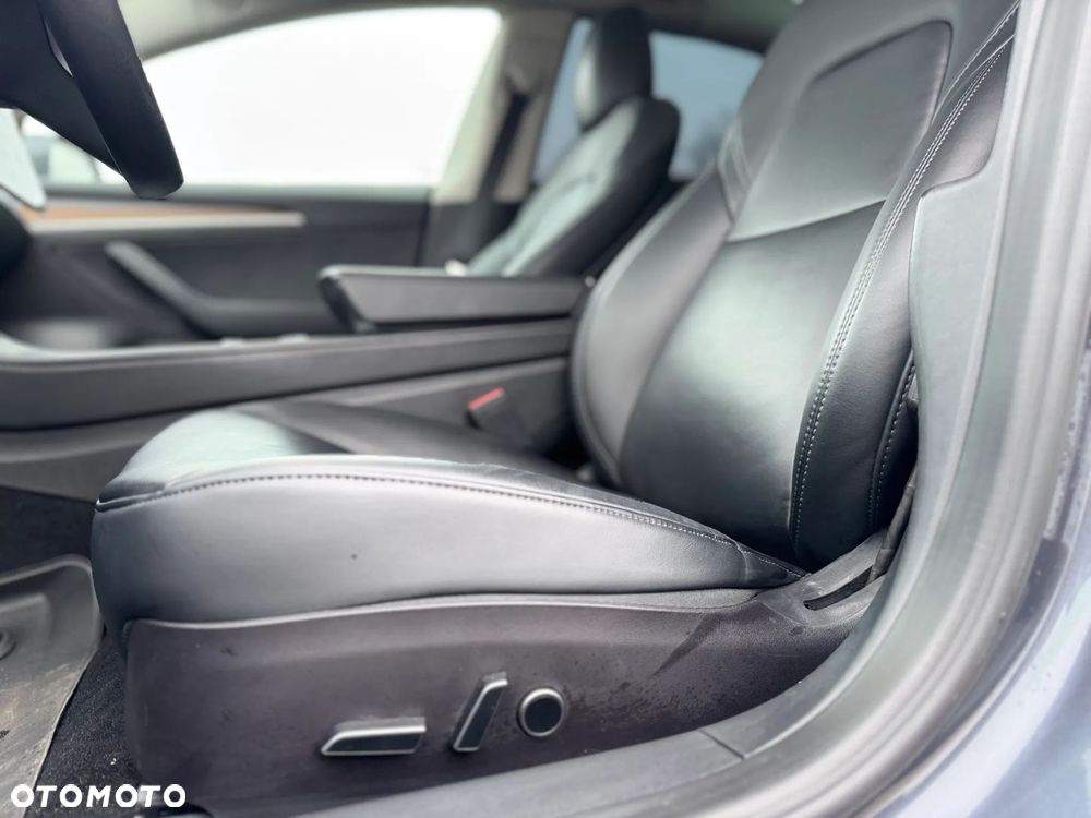Tesla Model 3 RWD - 25