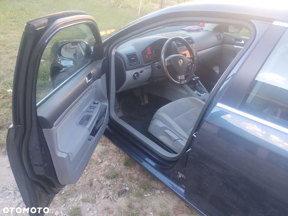 Volkswagen Jetta 1.4 TSI Comfortline DSG - 8