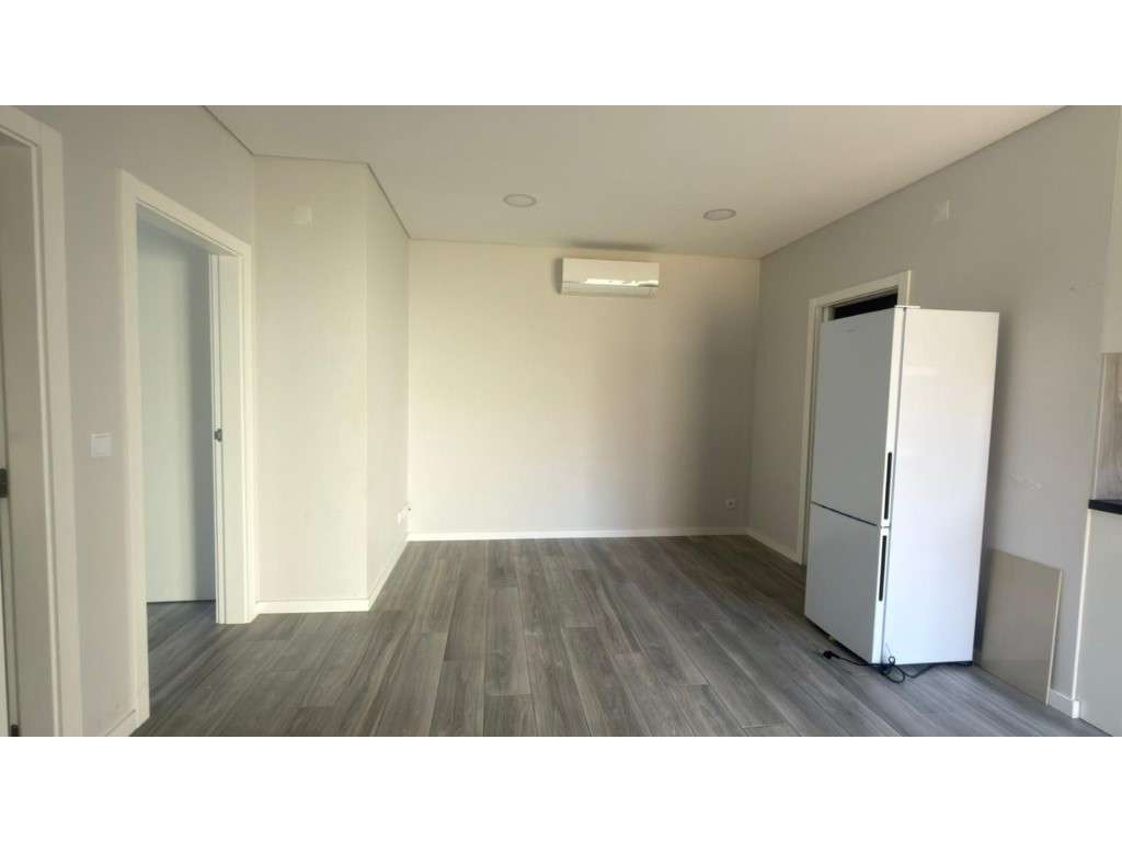 Apartamento T2 para Arrendamento em Casal de Cambra, Sintra - Grande imagem: 4/12