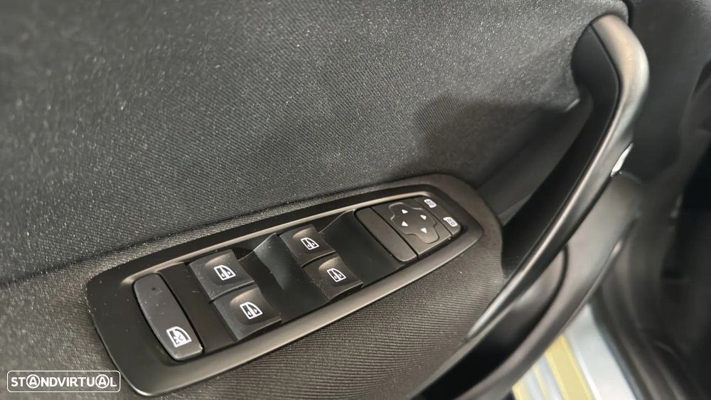 Renault Mégane Sport Tourer - 18