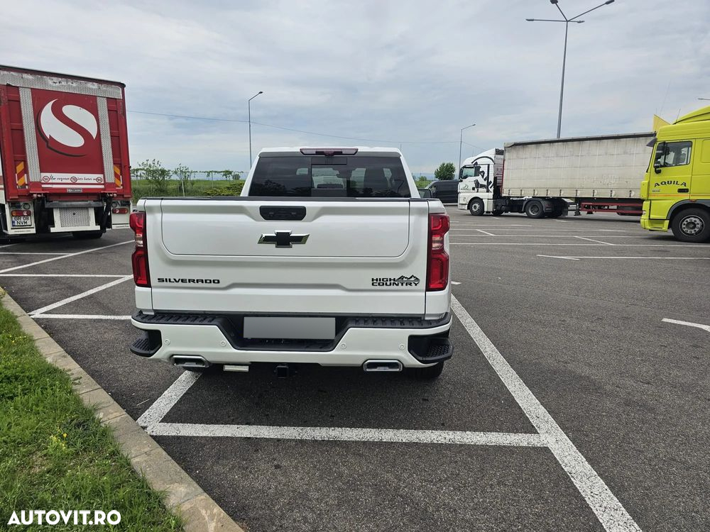 Chevrolet Silverado - 5