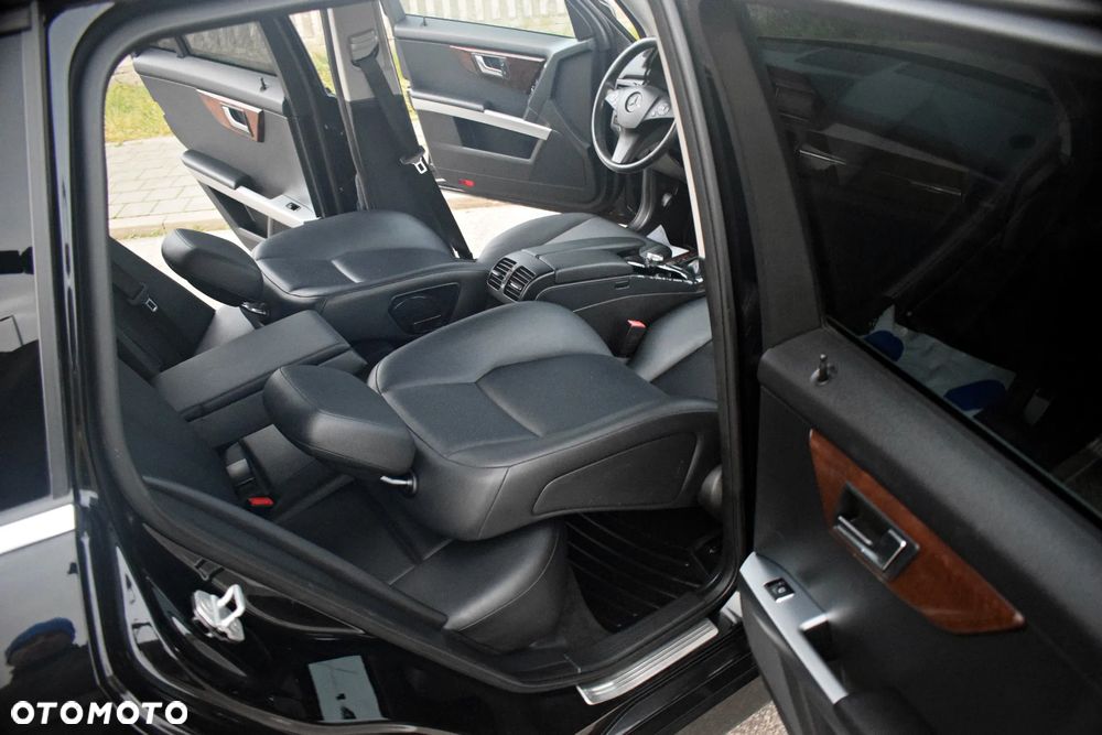 Mercedes-Benz GLK 350 4Matic 7G-TRONIC - 33