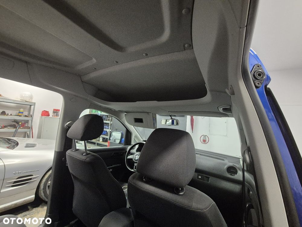 Volkswagen Caddy Comfortline BMT - 9