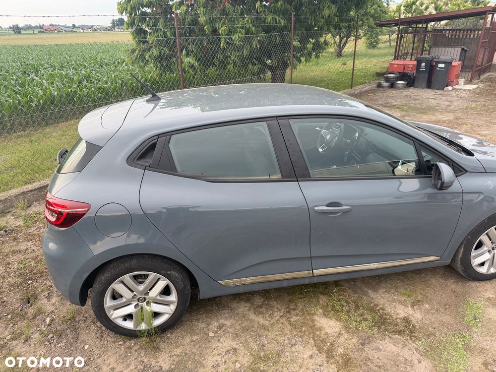 Renault Clio - 8